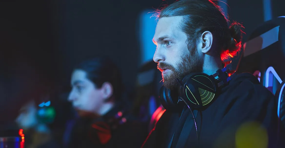剖析顶级联赛关键对决 - 蓝鲸直播